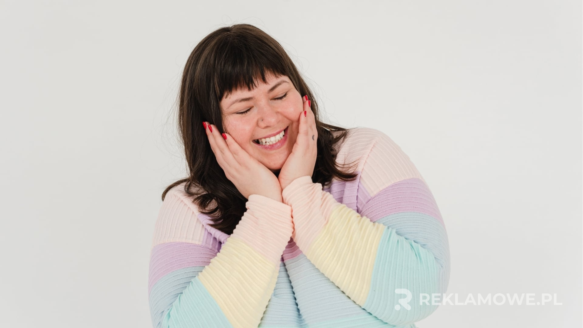 Ekologiczny sweter reklamowy wykonany z naturalnych materiałów