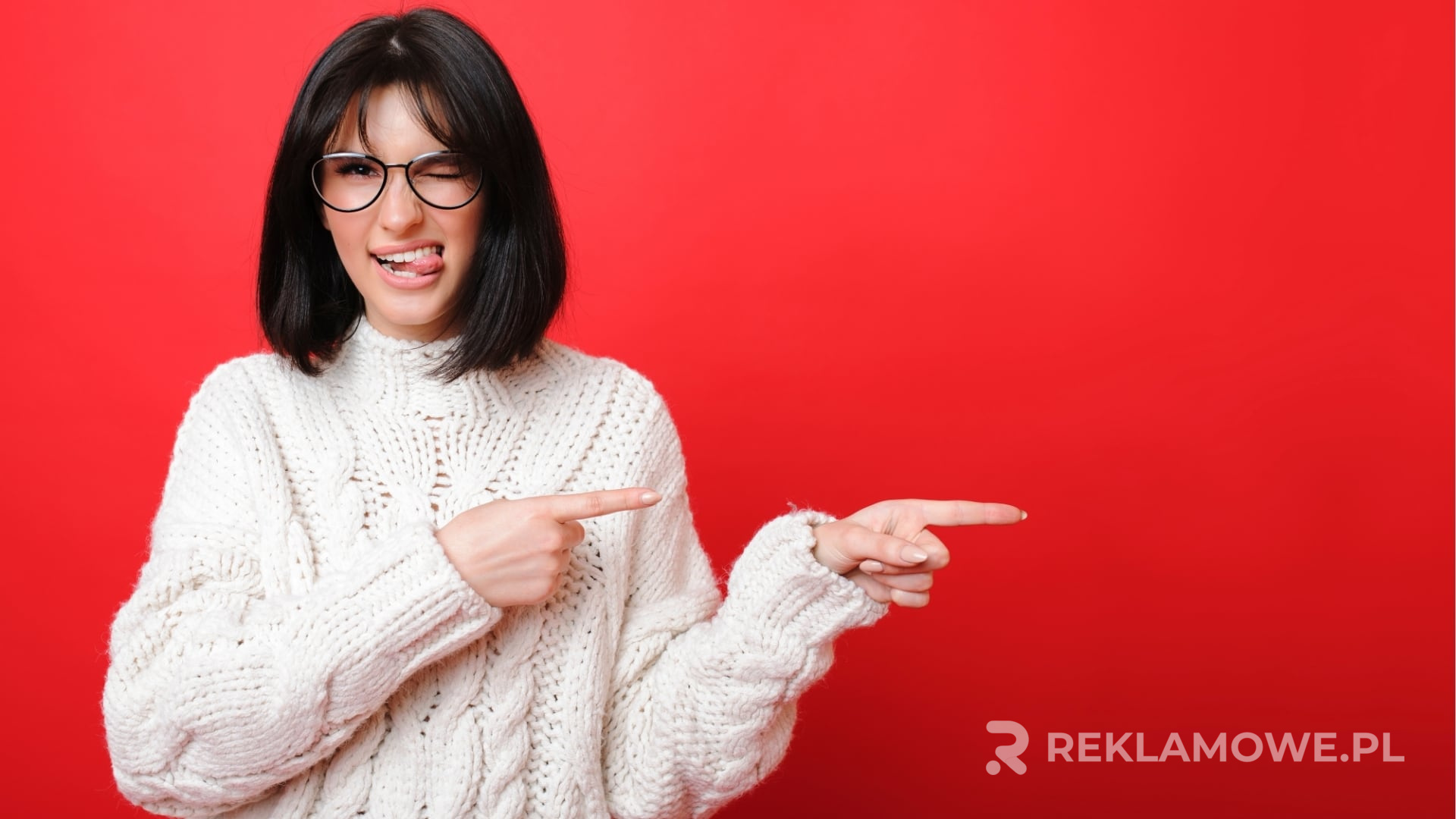 Personalizowany sweter reklamowy na różne targety